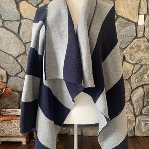 Tommy Hilfiger gray and navy shawl, size M